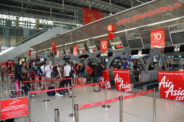 Quầy làm thủ tục sân bay của Air Asia