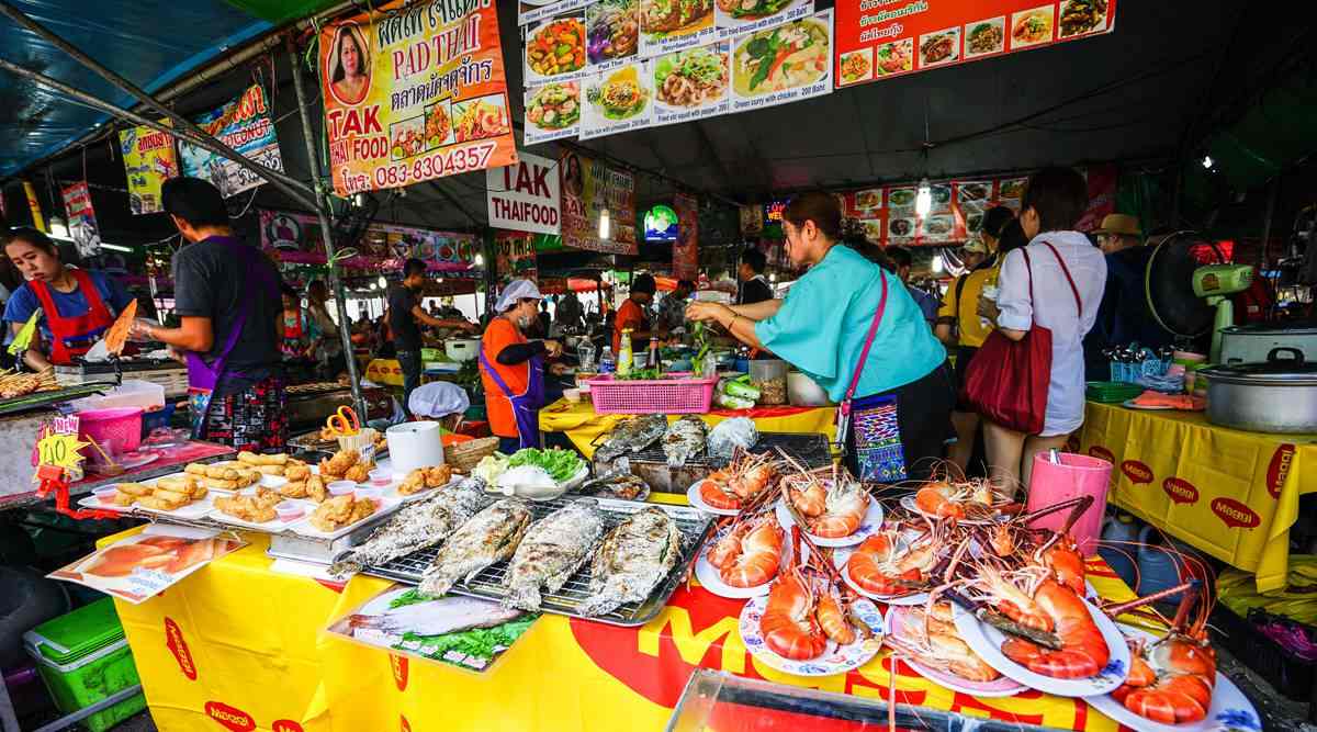 cho-cuoi-tuan-chatuchak-bangkok