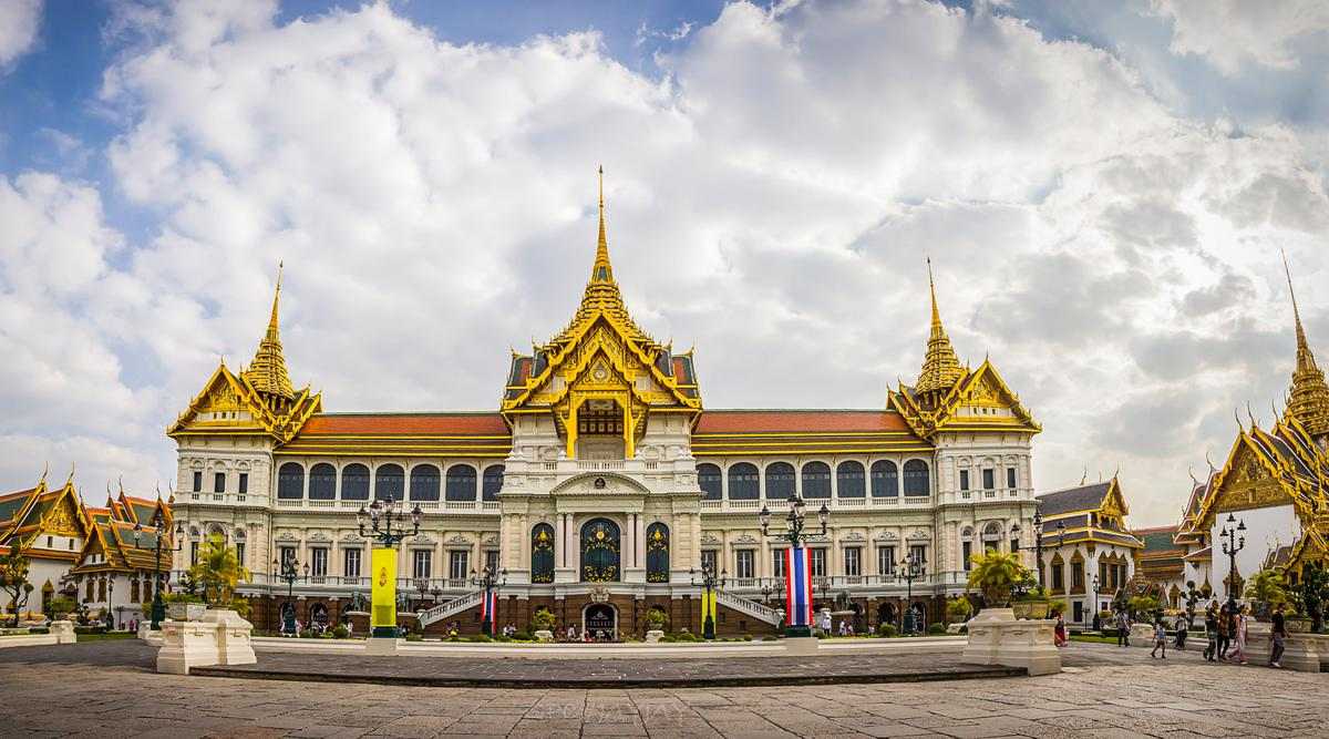 cung-dien-hoang-gia-wat-phra-kaeo